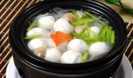 盐焗小鱼丸爆料方法视频,视频揭秘家常美味